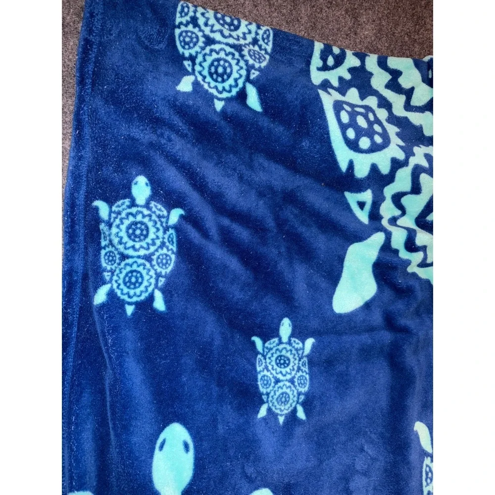 Vera Bradley Blue Sea Turtle Plush Throw Blanket Fleece 50x80 Coastal Navy Aqua